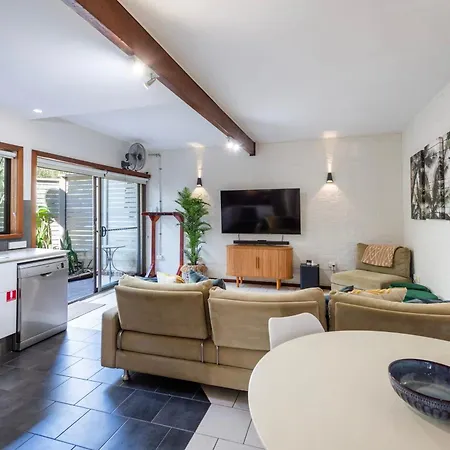 The Surf Pad - Oceanstays Yamba Exterior photo